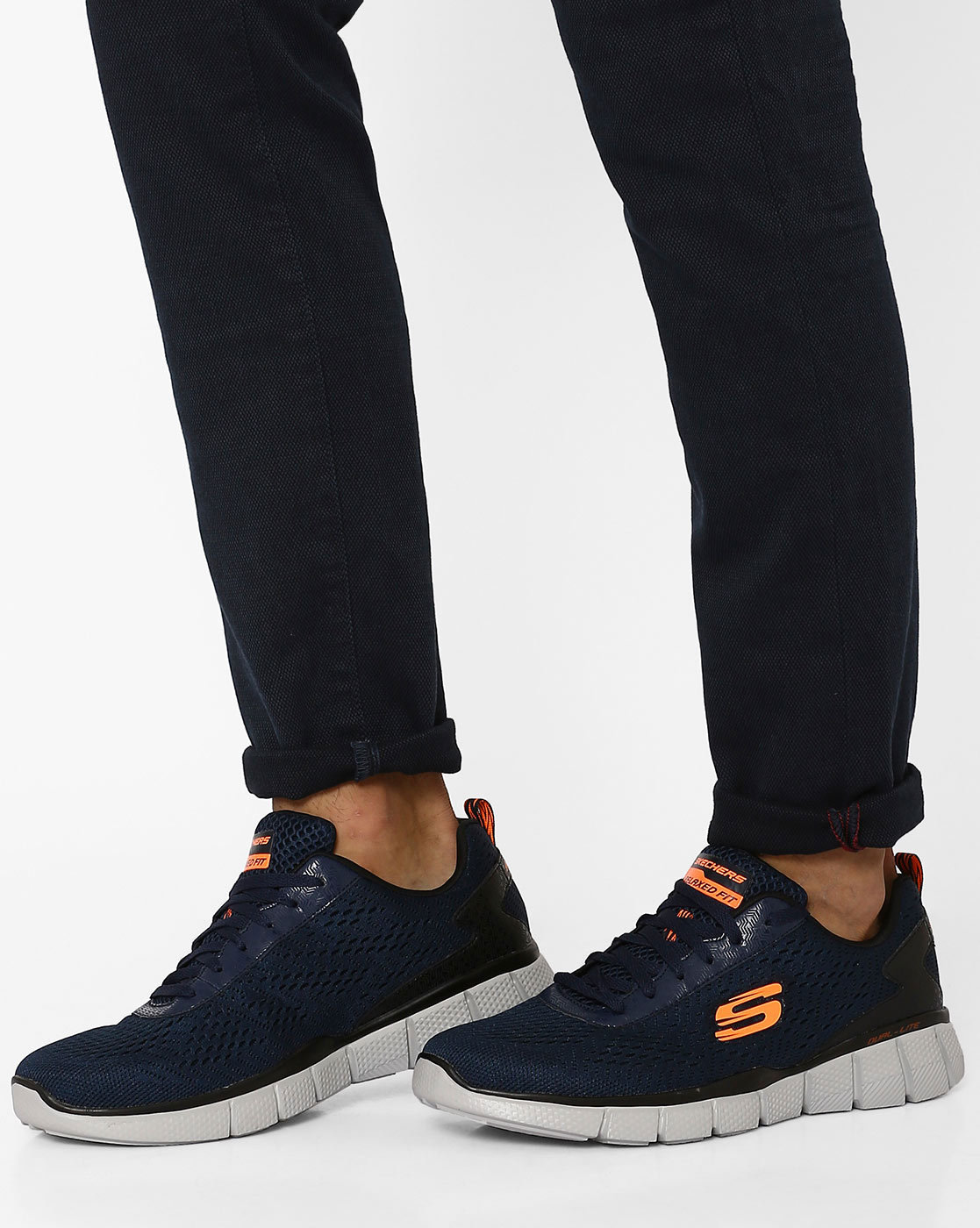 skechers with jeans