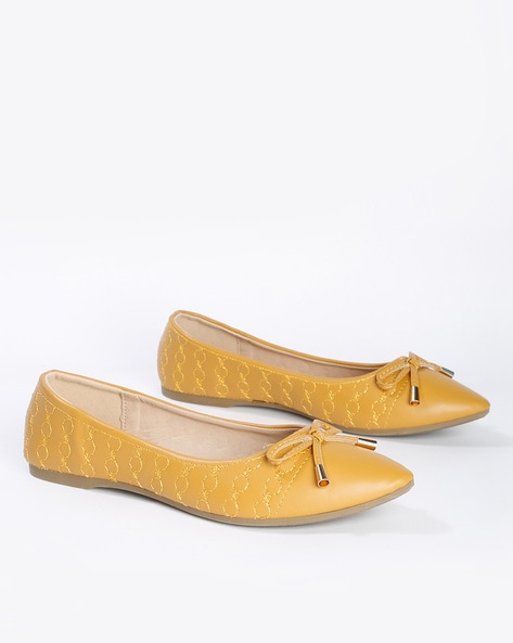 womens mustard flat shoes