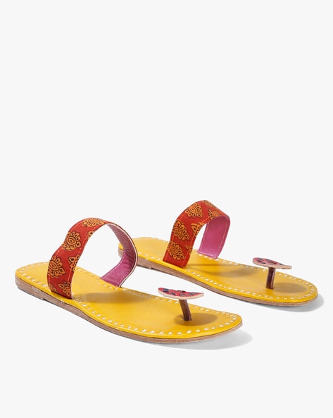 toe ring chappal