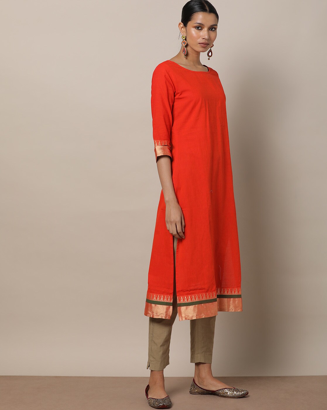 zari border kurtis