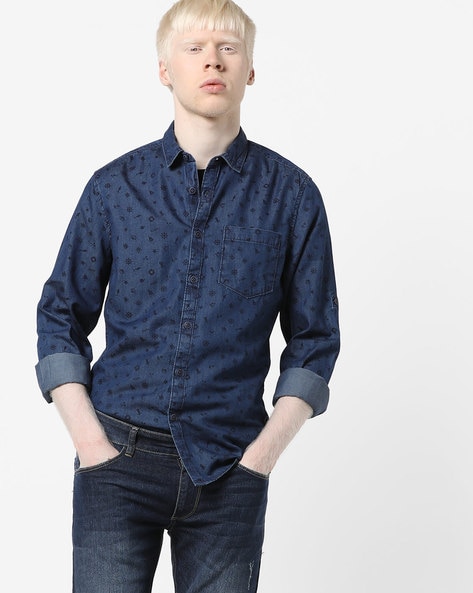 navy blue shirt with dark blue jeans