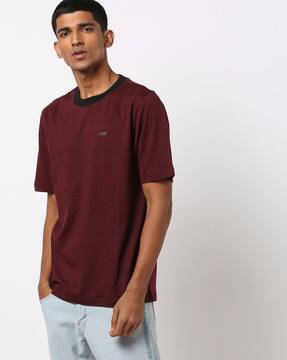 Buy Red Tshirts for Men by LEVIS Online 