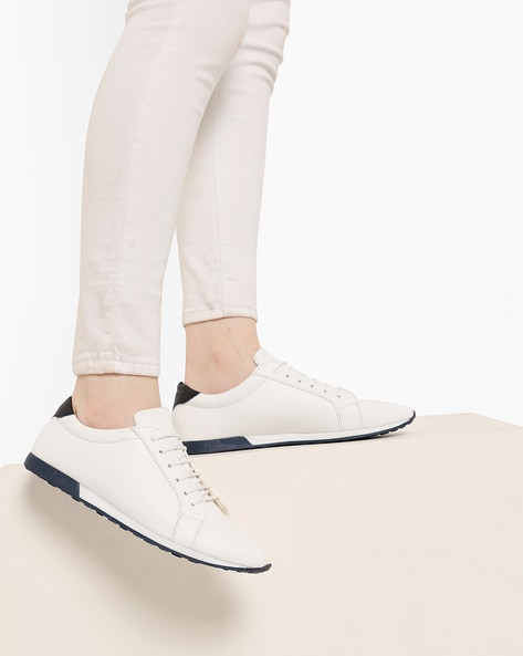 Casual Shoes for Women by AJIO 