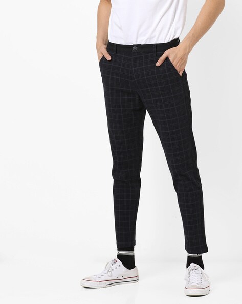 AMI Houndstooth Pleated Carrot Fit Trousers | US Stockists