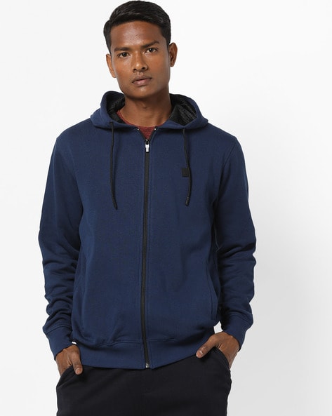 navy blue hoodie outfit men