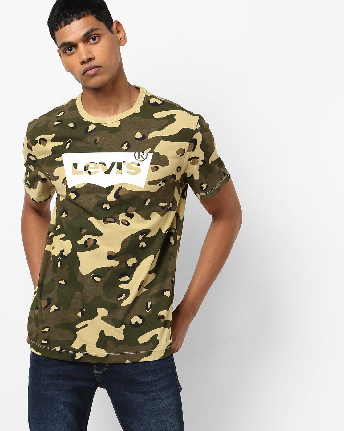 levi's olive green t shirt