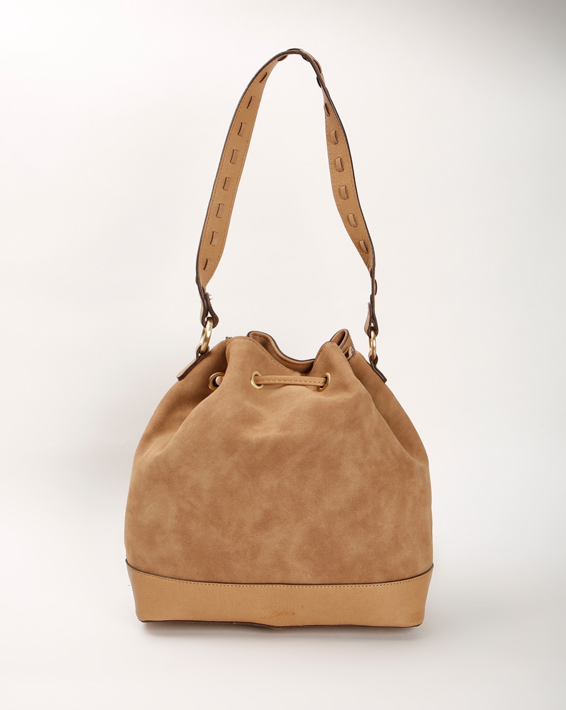 accessorize bucket bag