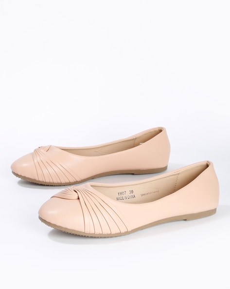 womens nude flat shoes