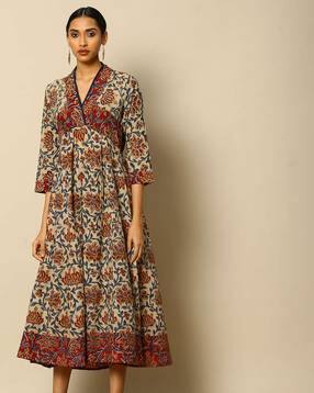 dresses on ajio