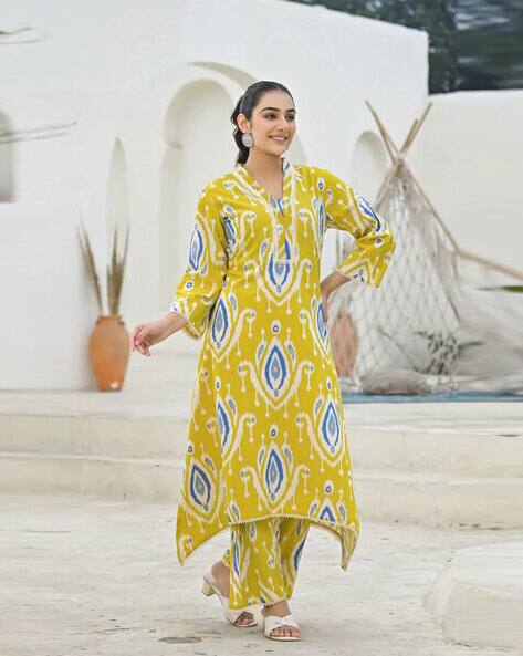 ANNI DESIGNER Women Ikat Straight Kurta Set