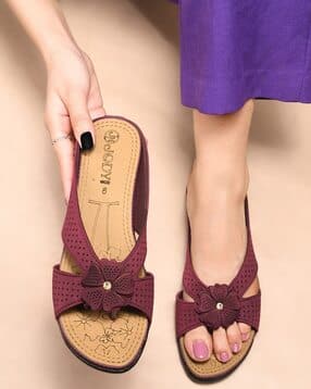 jodyhub Women Perforated Slip-On Flat Sandals with Floral Applique-picture-21