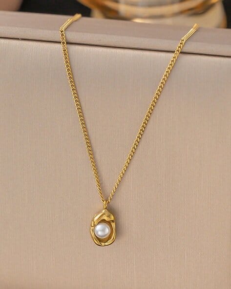 Jewels galaxy Women Gold Plated Anti Tarnish Contemporary Pendant