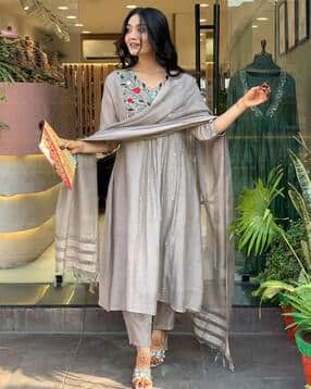 svaraa Women Embroidered A-Line Kurta Set-picture-51