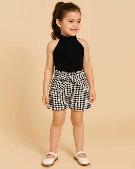 Ninas Girls Houndstooth Print Shorts & Top Set