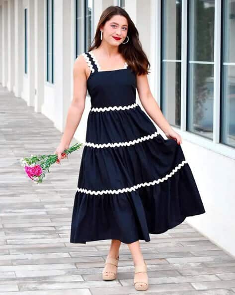 XQsee Women Square-Neck Fit & Flare Dress