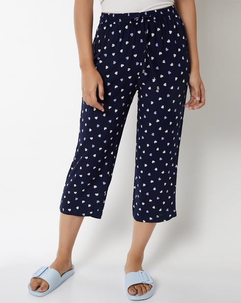 Women Straight Fit Capris