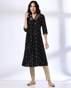 Women Printed V-Neck Straight Kurta