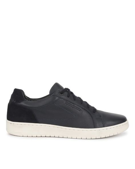 Buy CLARKS Men Shacre II Run Lace-Up Shoes Online | Ajio.com