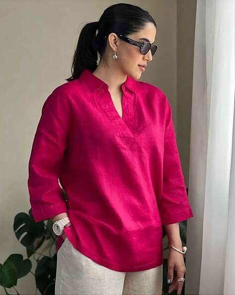 SVARAA Women V-Neck Straight Tunic