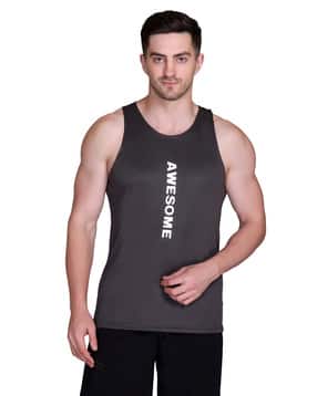 antiloop Men Typographic Print Sleeveless Vest-picture-23