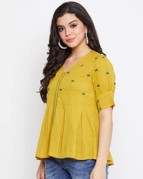 Women Regular Fit Embroidery Top