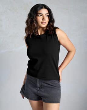 leia Women Slim Fit Round-Neck Top-picture-26