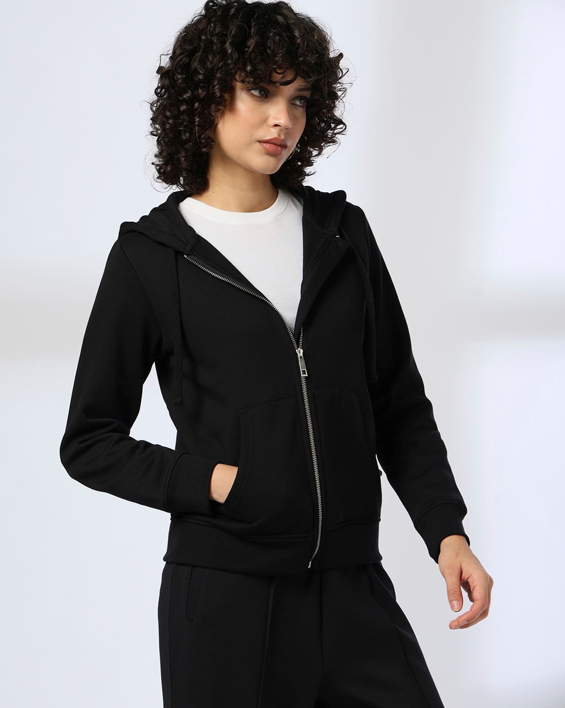 トップス Jeniffer knit hoodie set black andmary Buy Teamspirit Women Regular Fit Zip-Front Hoodie Online | Ajio.com
