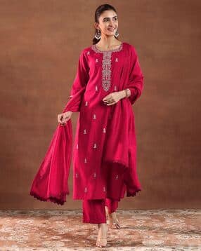 gerua by libas Women Embroidered Straight Kurta Set with Dupatta-picture-16