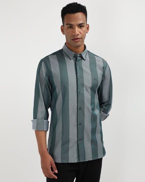 TOMMY HILFIGER Men Striped Regular Fit Shirt