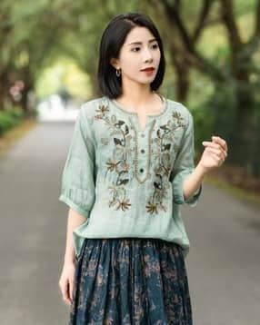 Women Embroidered Straight Tunic