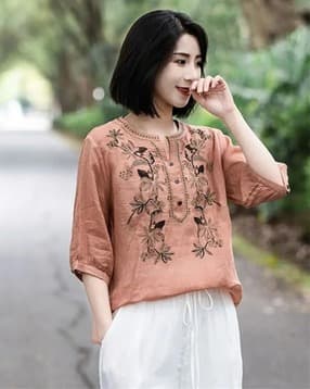 Women Embroidered Straight Tunic