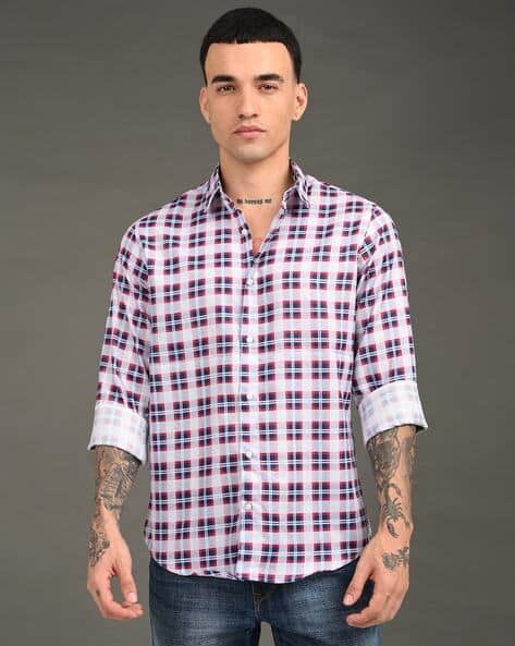 BHINDAS Men Spread Collar Slim Fit Shirt