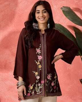 Women Embellished Tunic