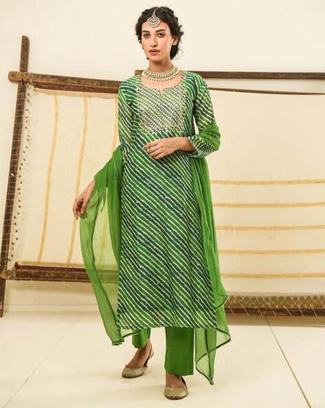GOSRIKI Women Lehriya Straight Kurta Suit Set