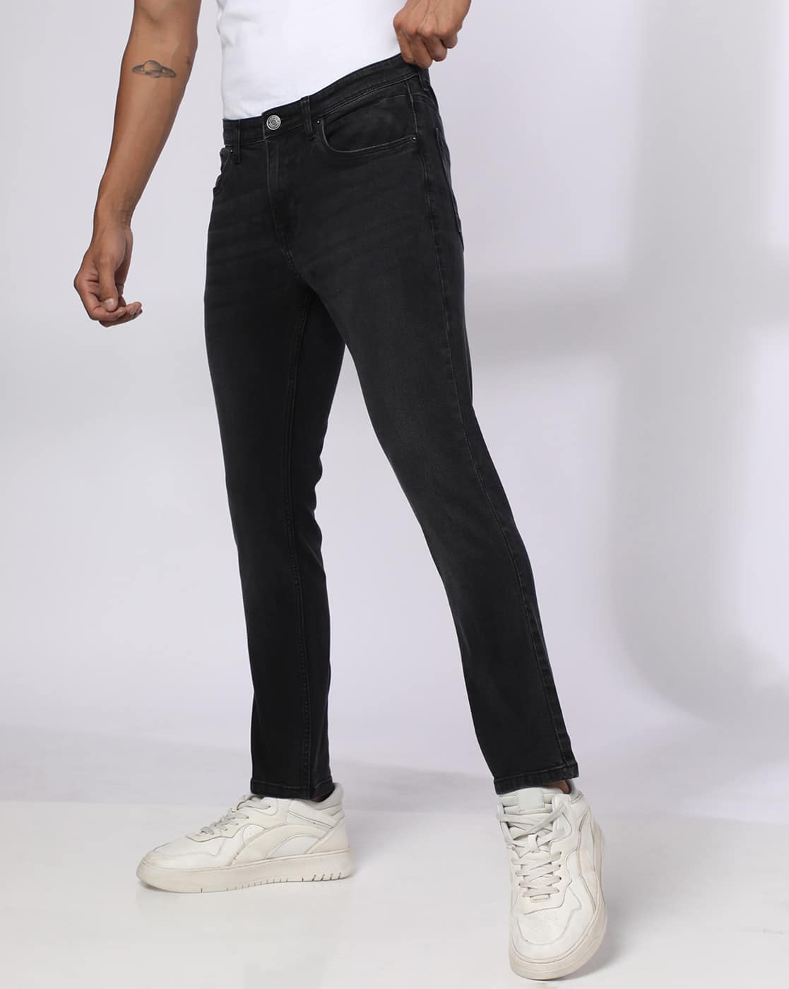 Buy DNMX Men Mid-Rise Slim Fit Jeans Online | Ajio.com