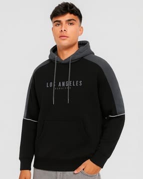 Men Typographic Print Hoodie with Drawstrings