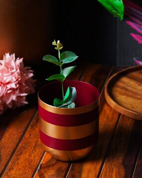  Handcrafted Metal Planter