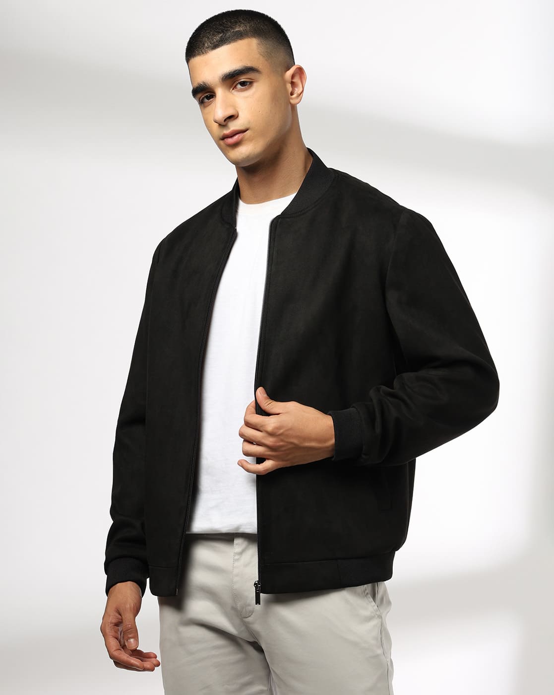 -1117Wx1400H-443083210-black-