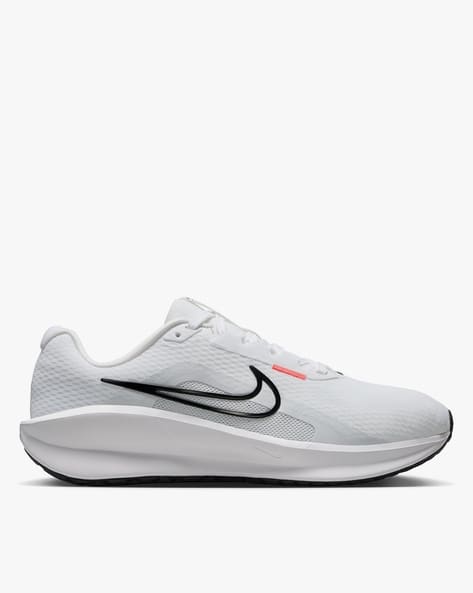 Buy White Sports Shoes for Men by NIKE Online | Ajio.com