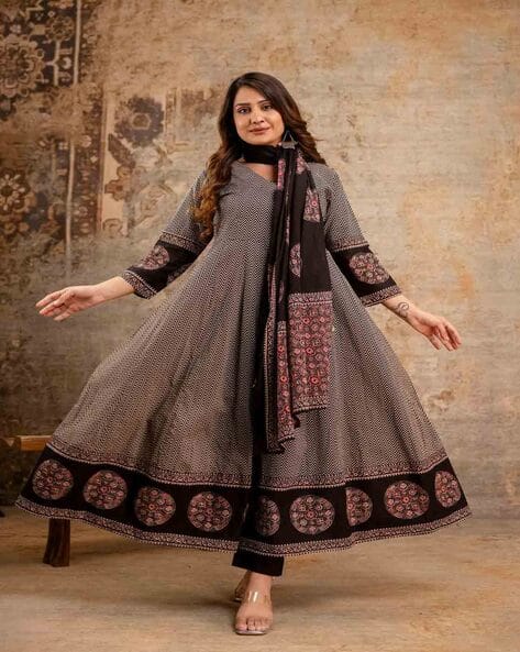 ANNI DESIGNER Women Micro Print Anarkali Kurta Set with Dupatta