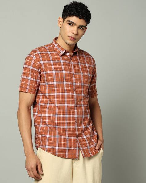 INDIAN TERRAIN Men Checked Slim Fit Cotton Shirt with Patch Pocket