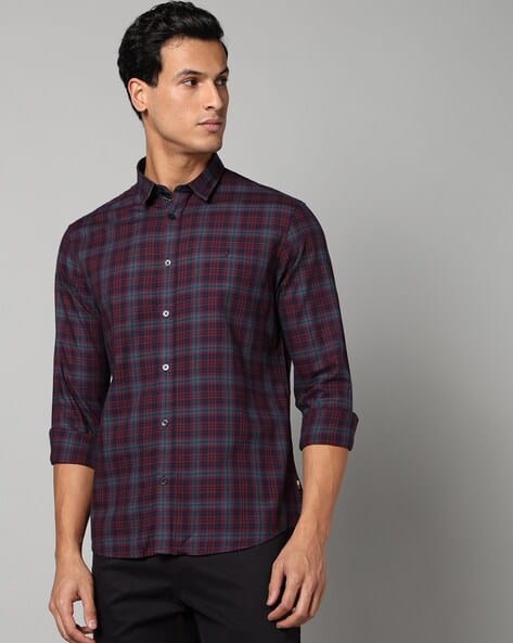 INDIAN TERRAIN Men Checked Slim Fit Shirt with Patch Pocket