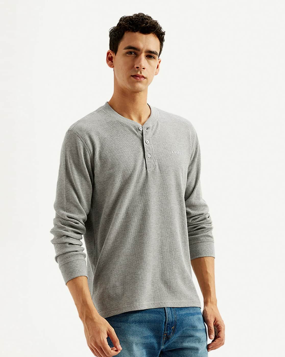 Buy Levi's Men Regular Fit Henley T-Shirt Online | Ajio.com