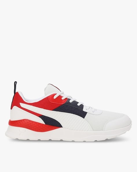 Puma Seattle Low-Top Lace-Up Sneakers