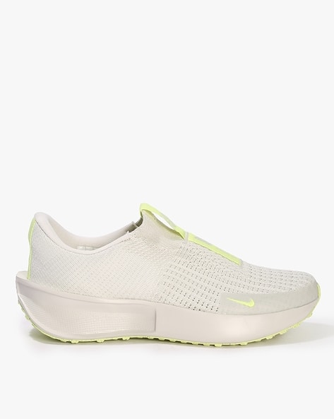 NIKE Interact Easyon SE Running Shoes Offers & Cashback