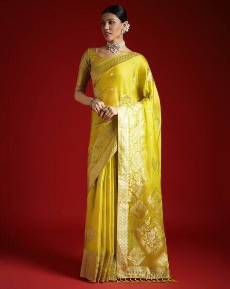 Ri-wah Women Woven Saree with Zari Border