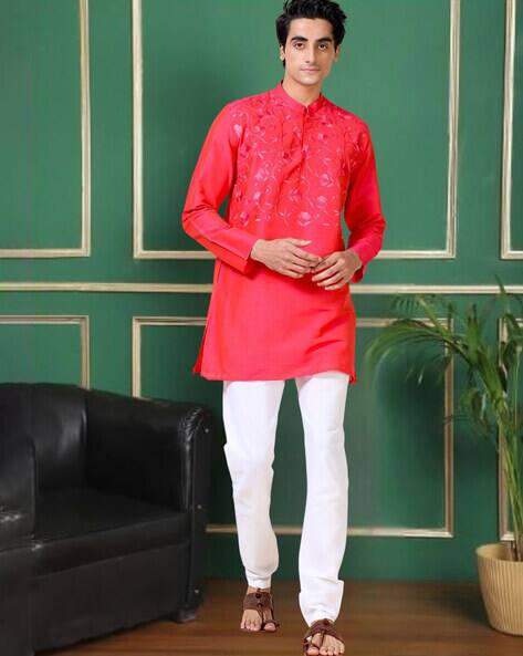 TATTVA Men Embroidered Slim Fit Kurta