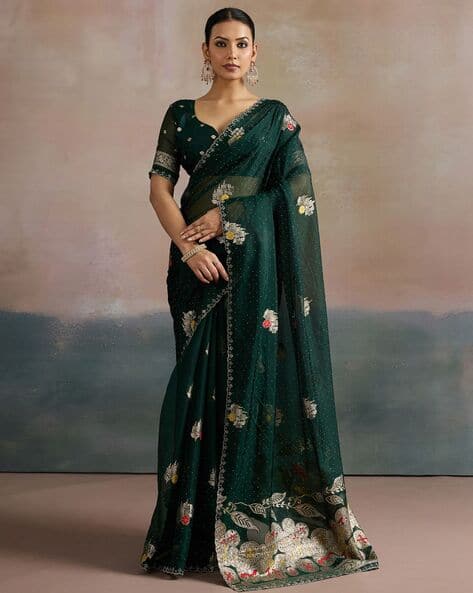 Women Embellished Saree with Blouse Piece