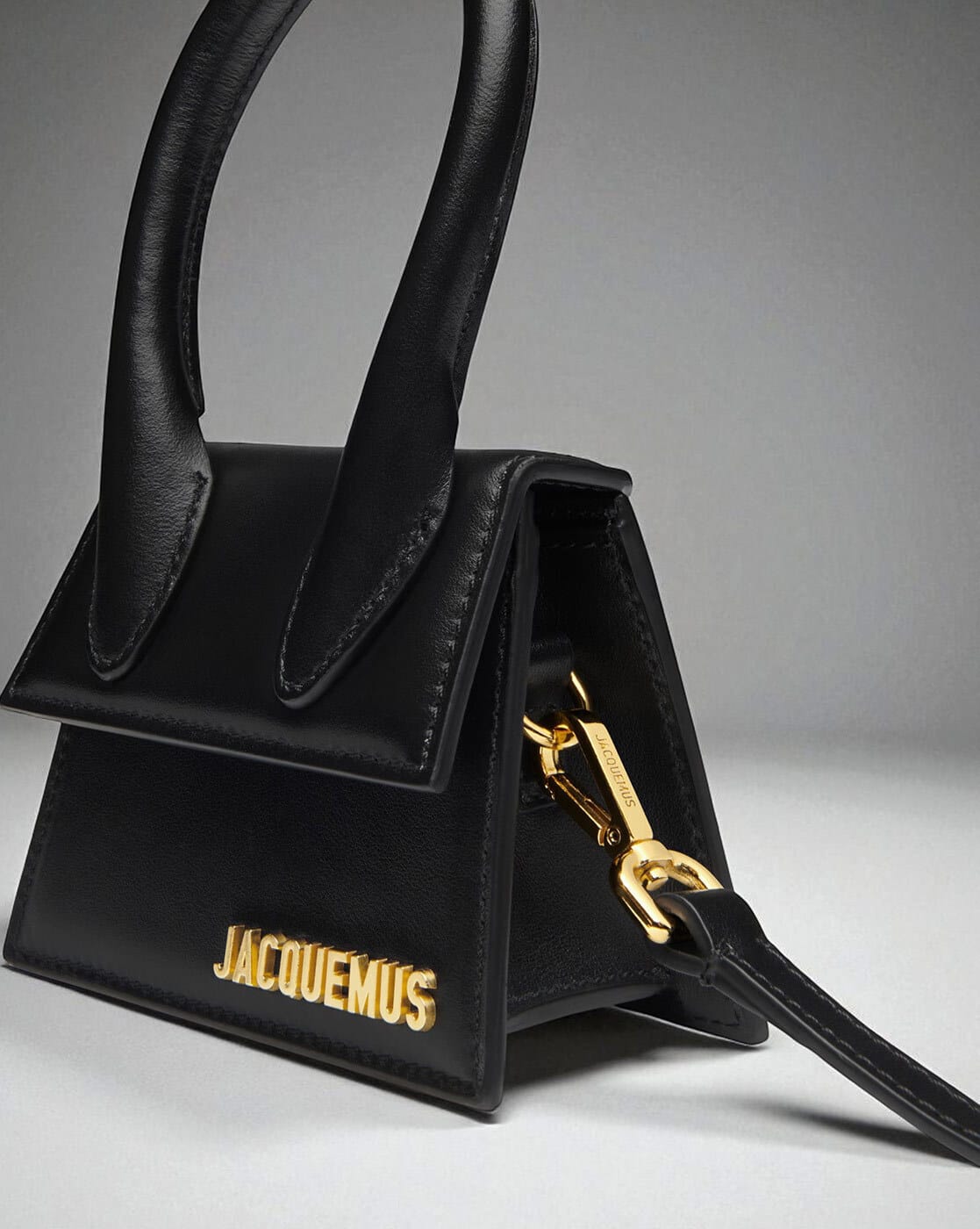 Buy Jacquemus Le Chiquito Medium Crossbody Bag | Black Color Women