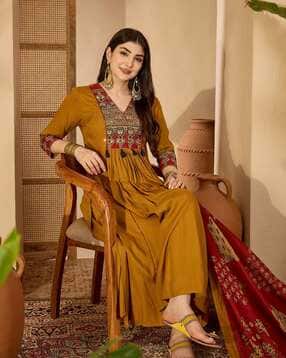 kimayra Women Flared Kurta Set-picture-38